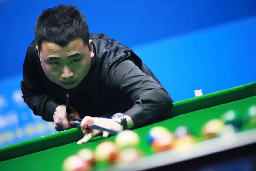 压氧舱来加 压氧舱来加