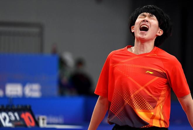 德这样的球 德这样的球