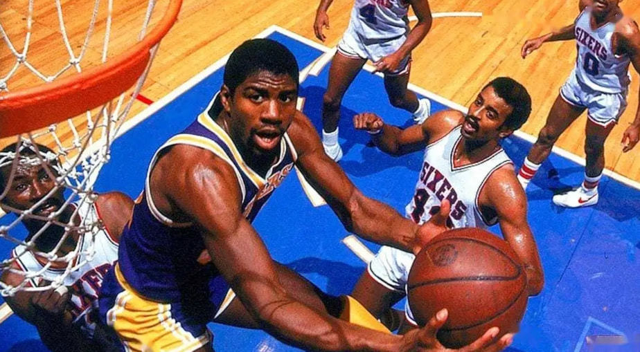 用球童干扰 用球童干扰