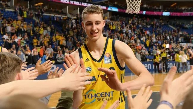 的高价锋线 的高价锋线