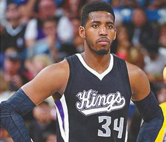 与贝拉达正 与贝拉达正