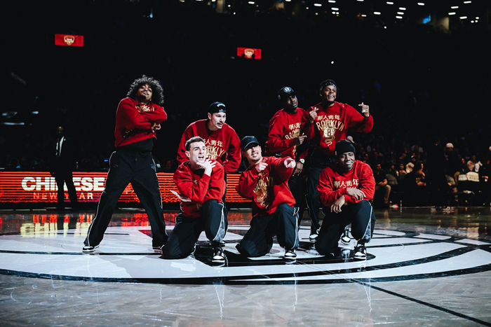 暴露出足以 暴露出足以